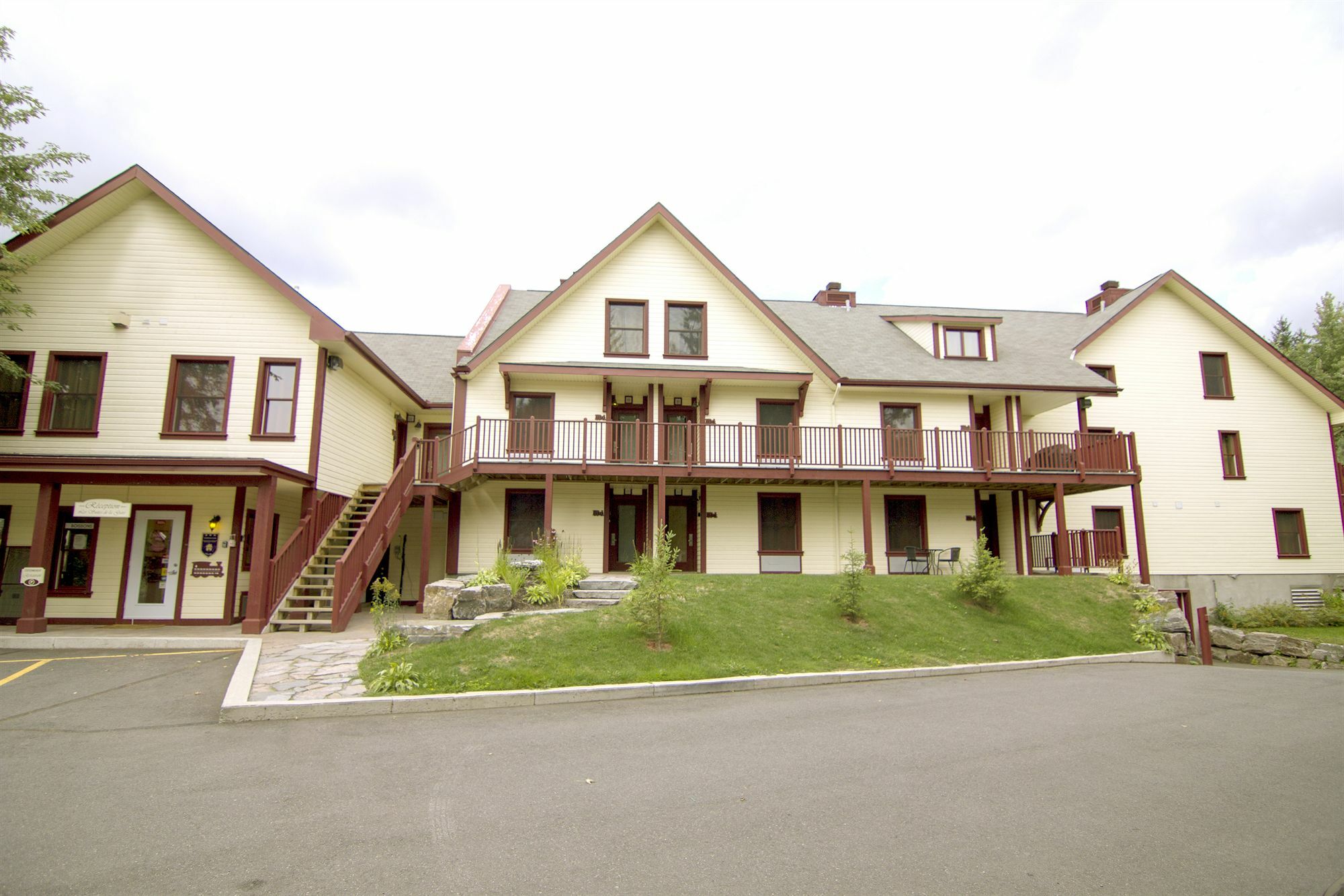 Suites De La Gare - Location Adp Mont-Tremblant Zewnętrze zdjęcie